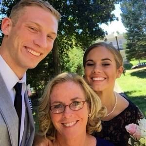 Meet your Posher, Ellie